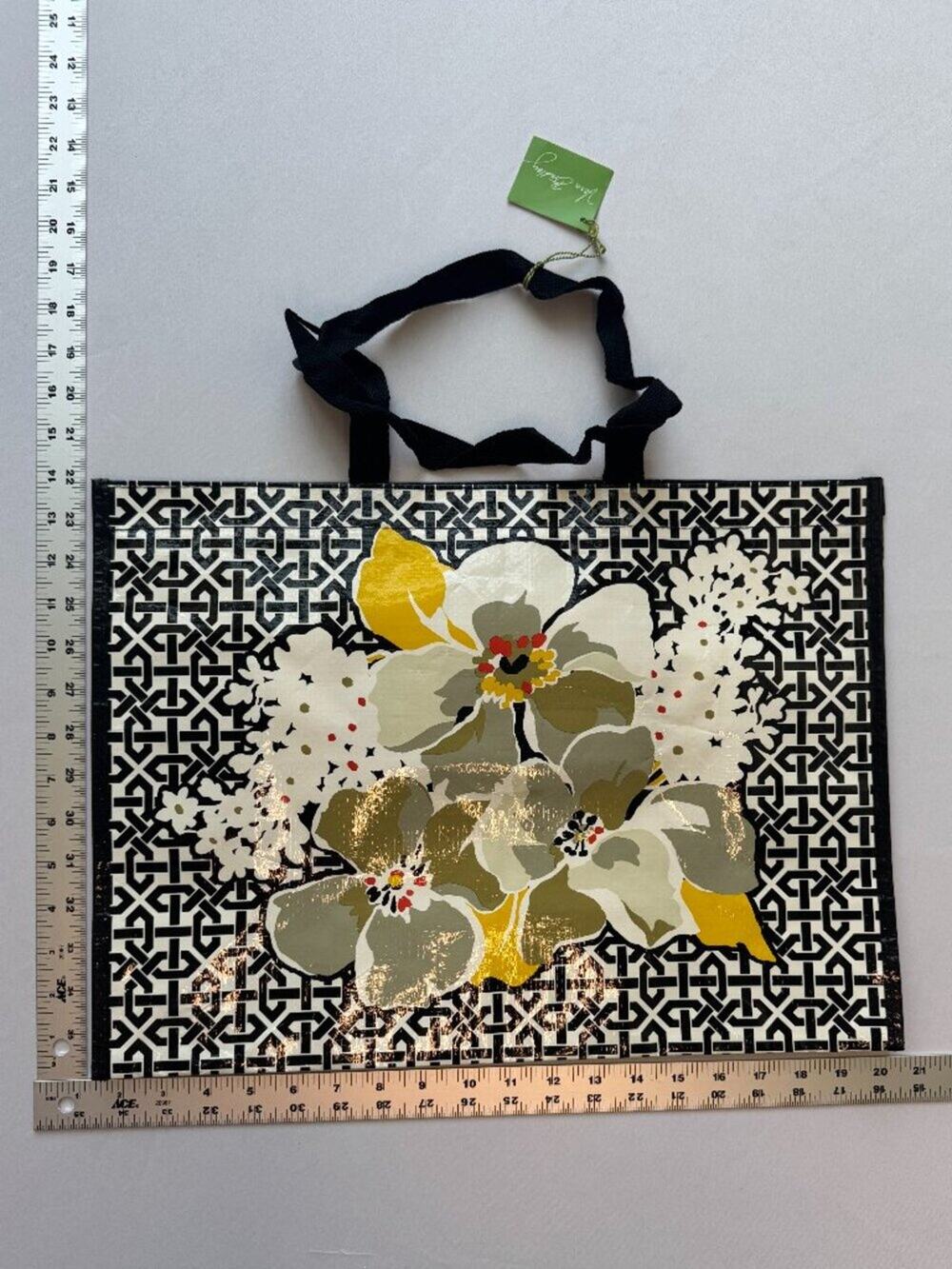 Vera Bradley Market Tote in Dogwood pattern, NWT.